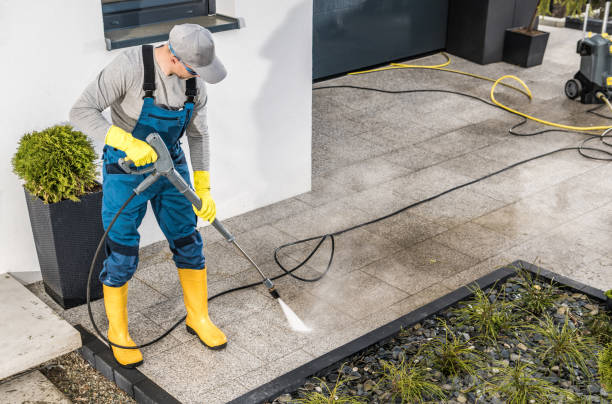Best Commercial Pressure Washing  in Northford, CT
